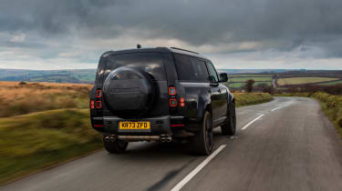 Land Rover Defender 130 V8 - rear